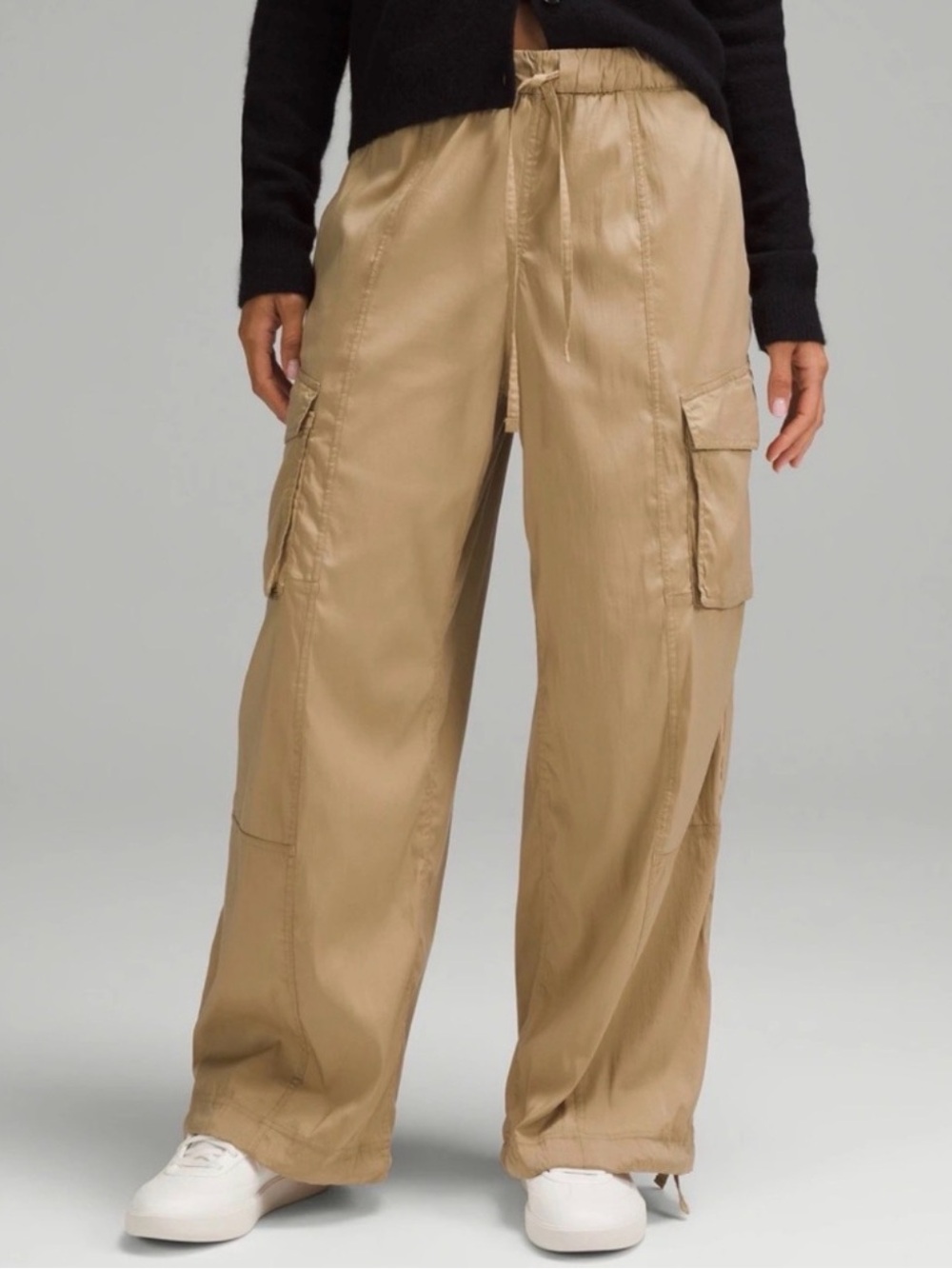 lululemon athletica Lightweight Adjustable MR Cargo Pant size Medium